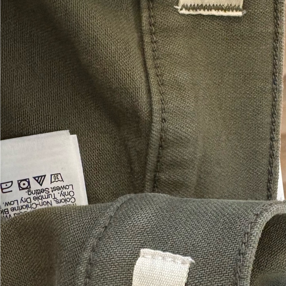 Madewell Emmett Wide-Leg Pants in Olive - Picture 4 of 5